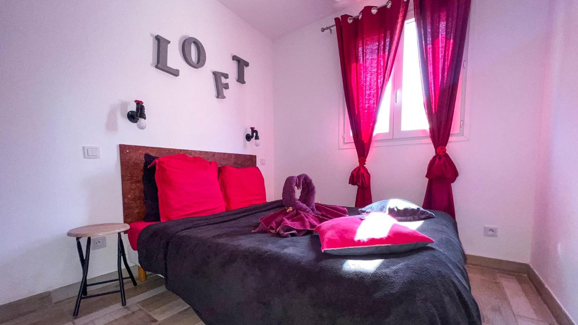 Reve D'Azur En Bord De Mer A La Nartelle Avec Piscine Dans La Residence, Terrasse, Bbq, 2 Chambres 2 Sdb Logement De 35M2 Draps Inclus Sainte-Maxime Luaran gambar