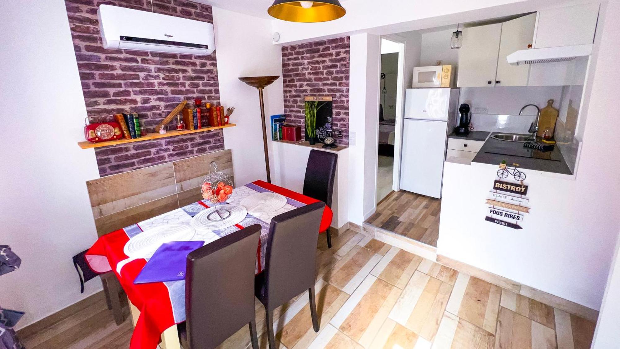 Reve D'Azur En Bord De Mer A La Nartelle Avec Piscine Dans La Residence, Terrasse, Bbq, 2 Chambres 2 Sdb Logement De 35M2 Draps Inclus Sainte-Maxime Luaran gambar